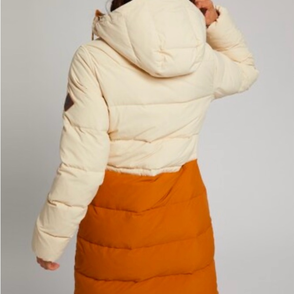 Winter coat - Picture 4 of 9